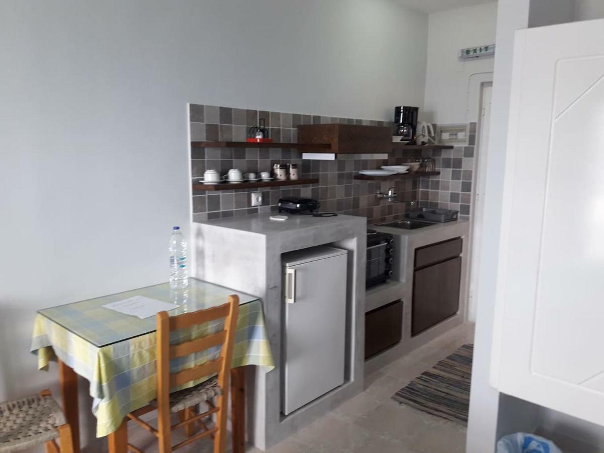 Studios Aeolos Kalymnos Myrties ภายนอก รูปภาพ